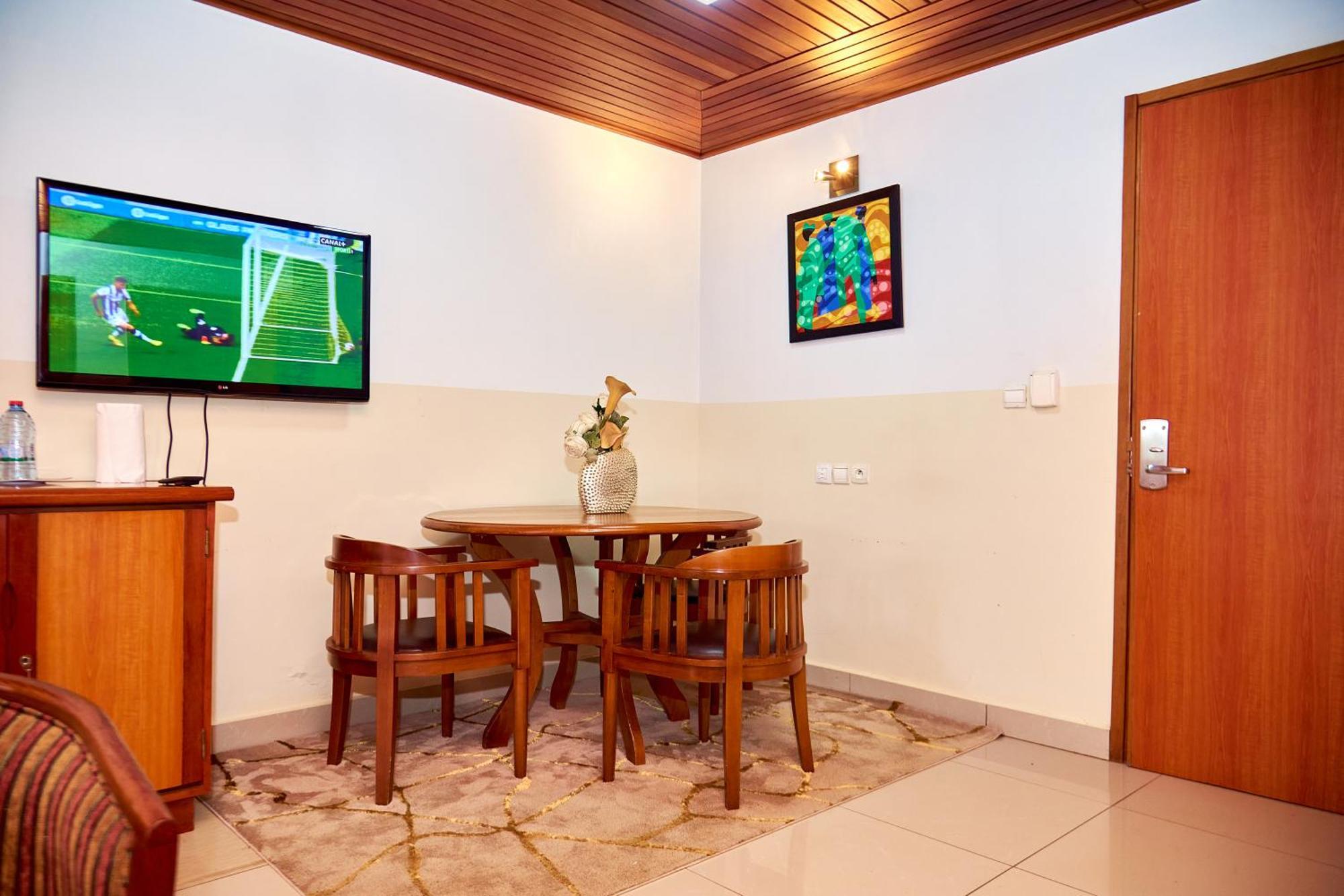 Congress Hotel Yaoundé Extérieur photo