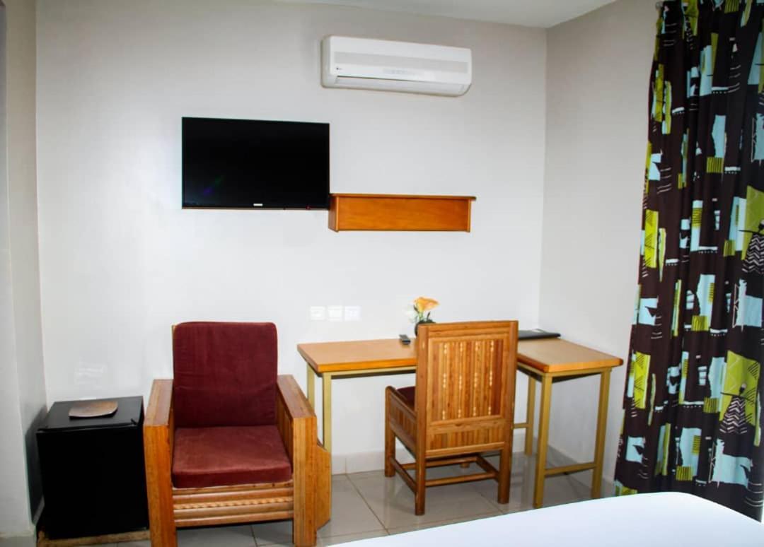 Congress Hotel Yaoundé Extérieur photo